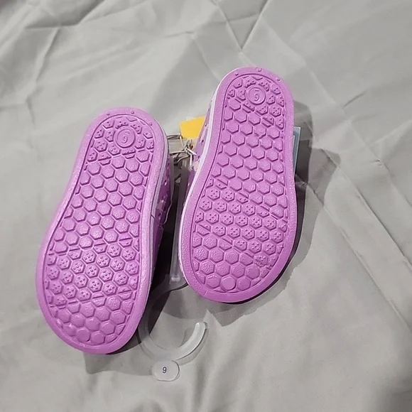 NWT baby/toddler unicorn slip on - Picture 6 of 7